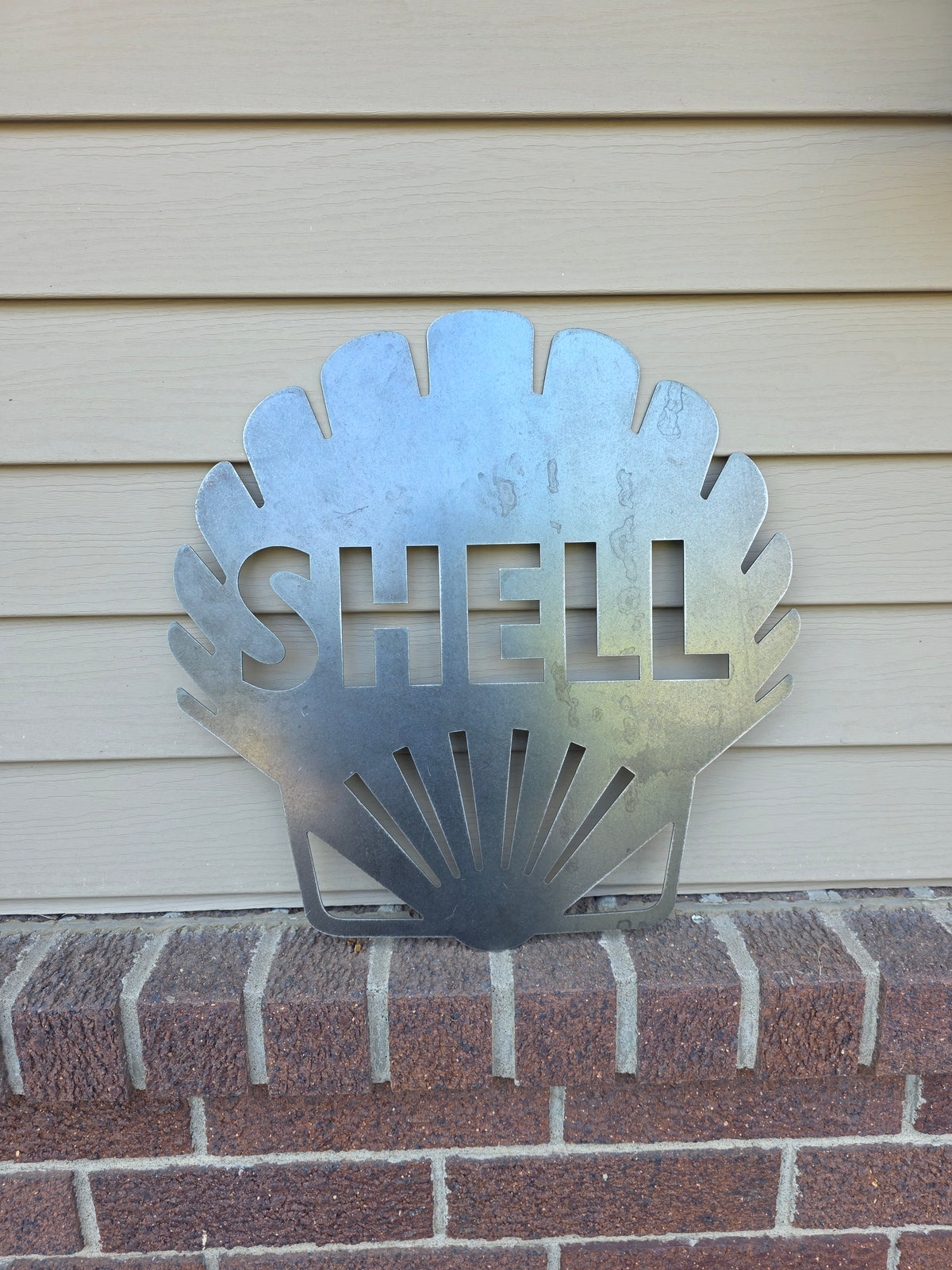 Shell sign