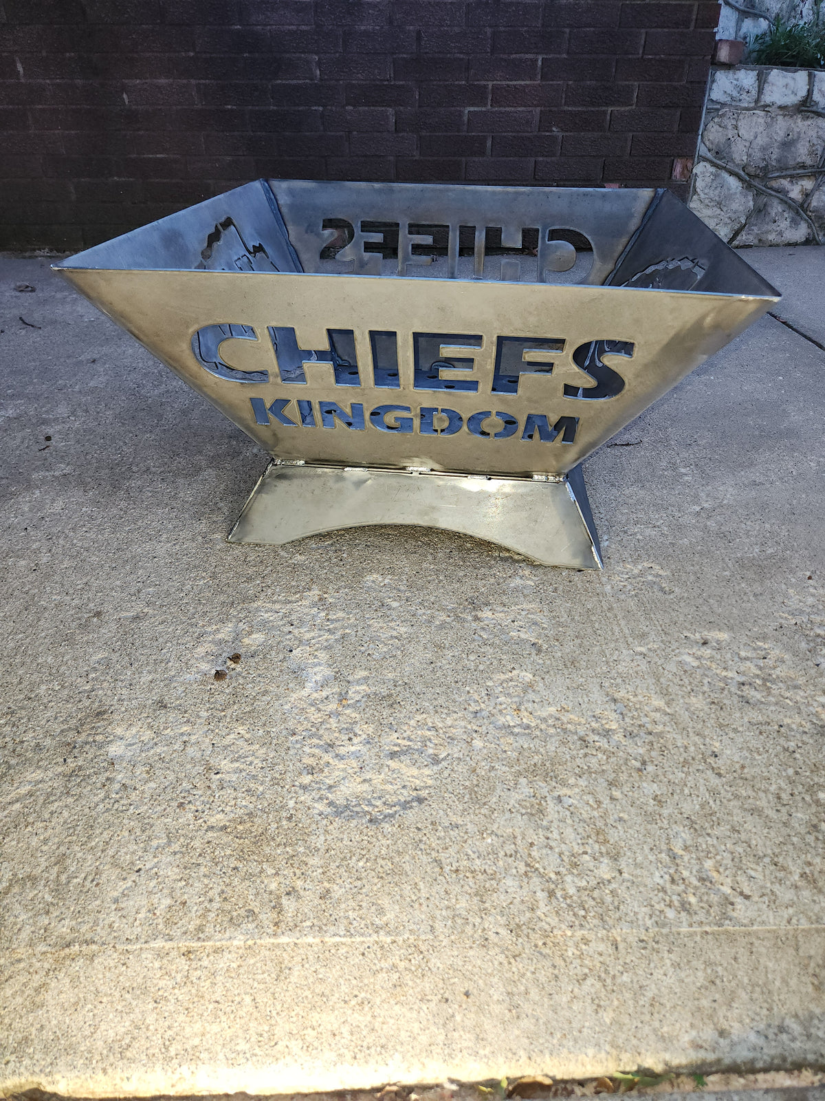 24" Chiefs Kingdom Firepit
