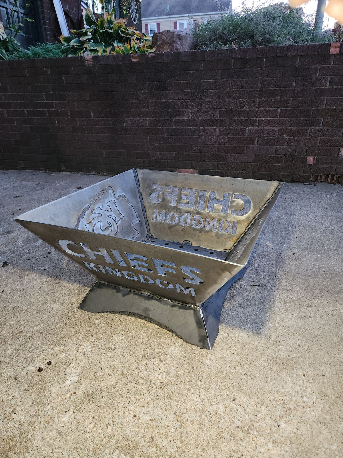 24" Chiefs Kingdom Firepit