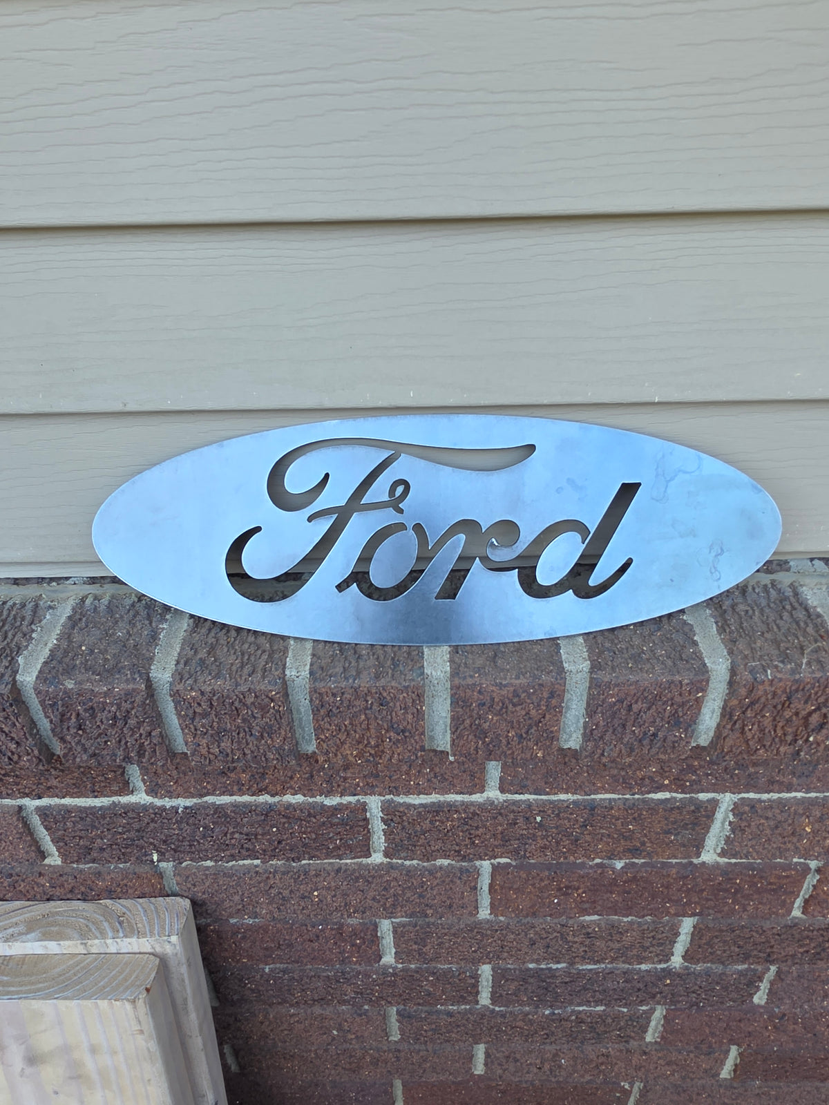 Ford oval