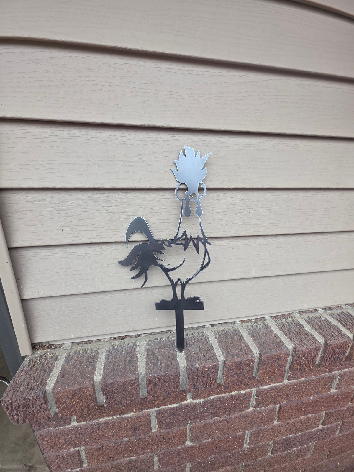 Hey Hey "hei hei" Chicken yard Decor Sign